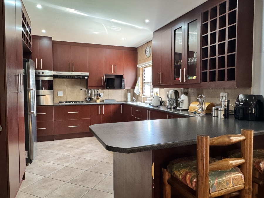 To Let 3 Bedroom Property for Rent in La Hoff North West